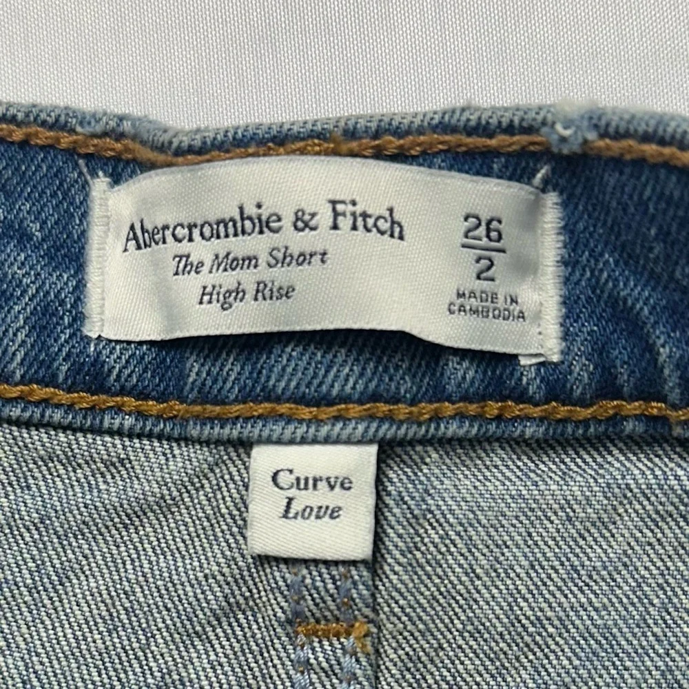 Abercrombie Classic Blue Denim Women's Shorts size 26/2 Exellent condition